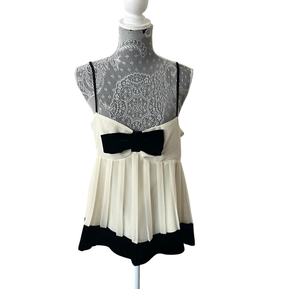 Isaac Mizrahi for Target Cream and Black Bow Camisole Top Size Medium NWT